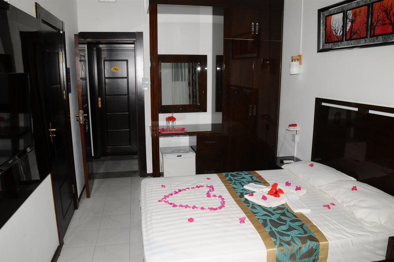 Manisa Hotel Flic en Flac Екстер'єр фото