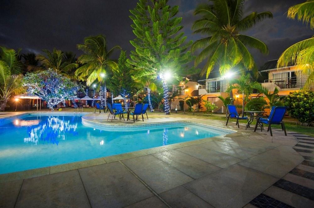 Manisa Hotel Flic en Flac Екстер'єр фото