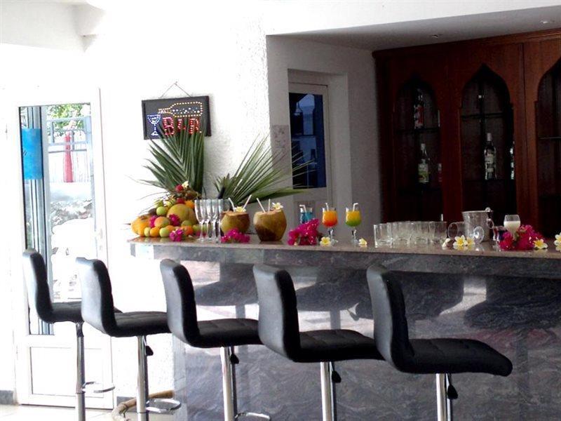 Manisa Hotel Flic en Flac Екстер'єр фото
